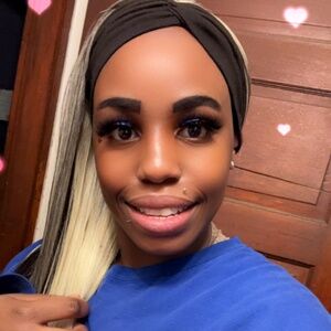 Meet your Posher, Latisha